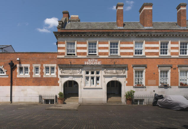 292744 - Flat 1, Bath House, Dunbridge street -...