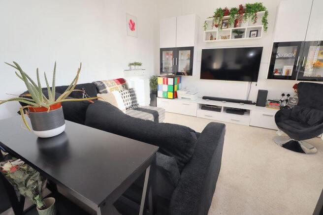 1-bed flat on Middleton Mews, Brightlingsea, CO7, £160,000