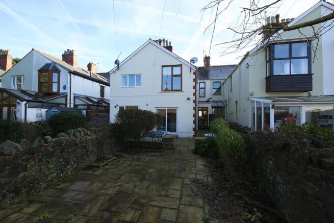 25 Teilo St 2411.JPG