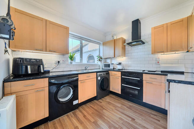 1436823-23-69ce8e...