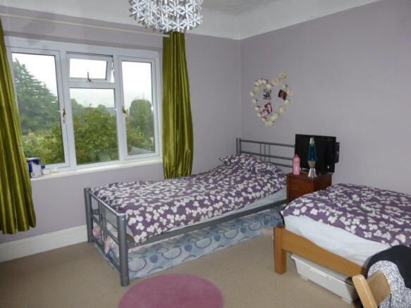 32 Upper Church Road