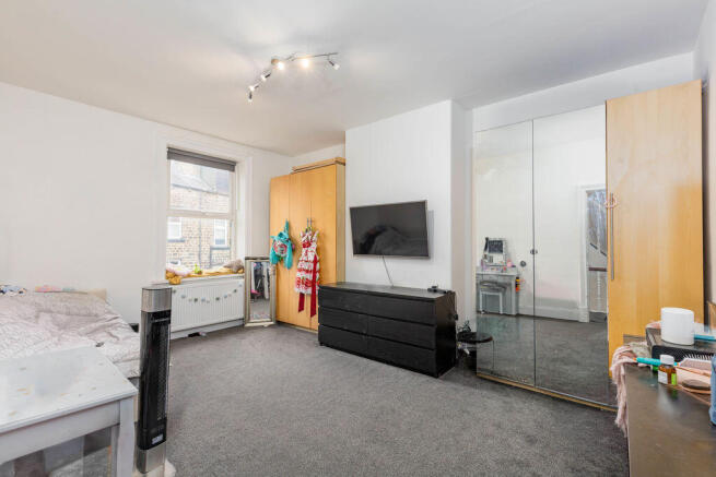 4 bed Terraced for sale Image 11