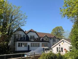 Flat 4, Boulters Cottages, Boulters Lock Island, Maidenhead SL6 8LW