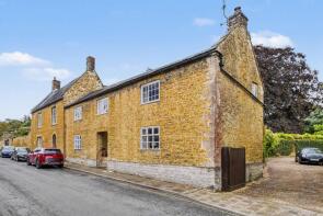 Wason House, Upper High Street, Castle Cary BA7 7AT