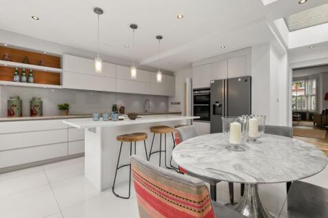 Lysias Road, London, SW12