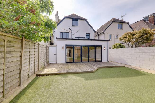 Grand Avenue, West Worthing, BN11 photo 2