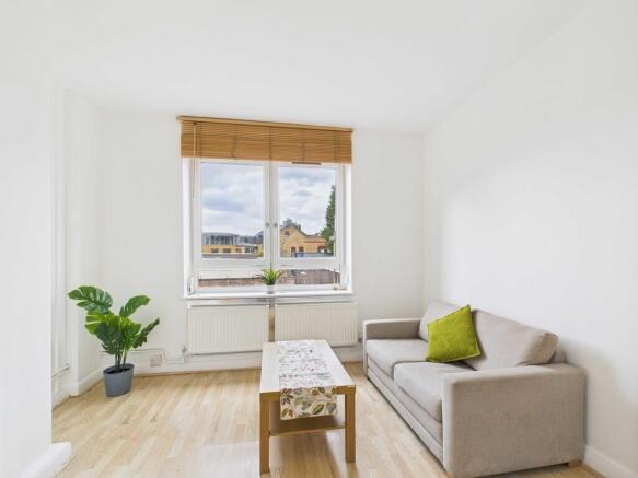 CAM03741G0-PR0109...