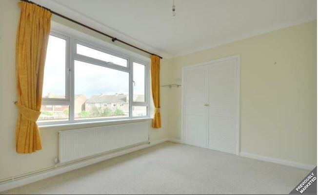 1brondson bedroom