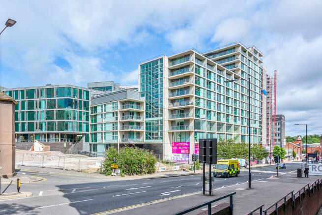 1 bed Apartment to rent Image 6