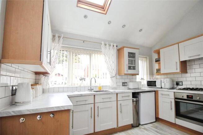 4 bed Detached for sale Image 6