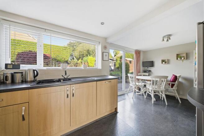 Summers Way, Knutsford, WA16 photo 4