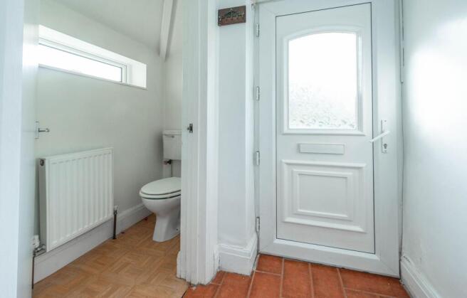 3 bed Semi-Detached for sale Image 10