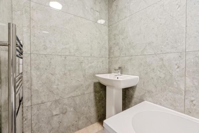 2 bed Terraced for sale Image 10