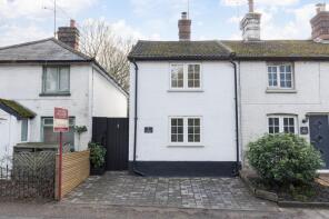 1, Heathview Cottages, Copthorne Common, Crawley RH10 3LF