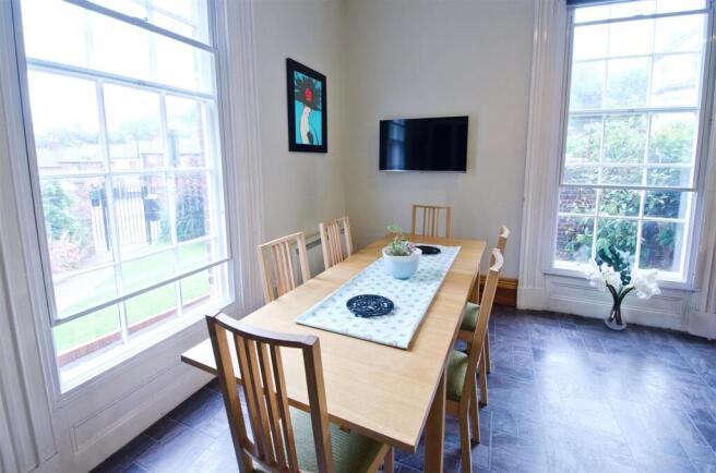 1 bed Flat Share to rent Image 11