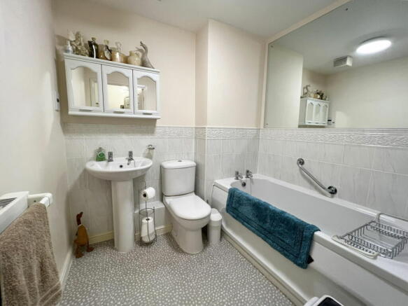 Photo 13