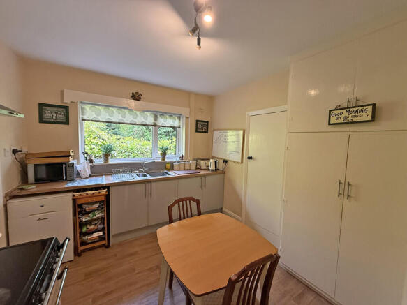 3 bed Detached Bungalow for sale Image 10