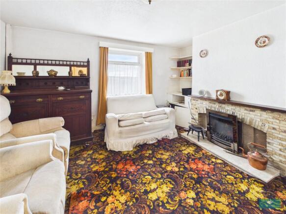 4 bed Detached for sale Image 7