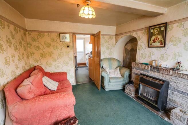 Living Room (2)