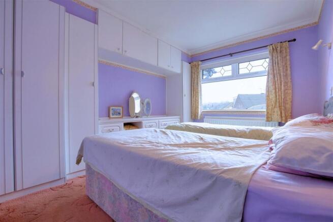 Bed 1.jpg
