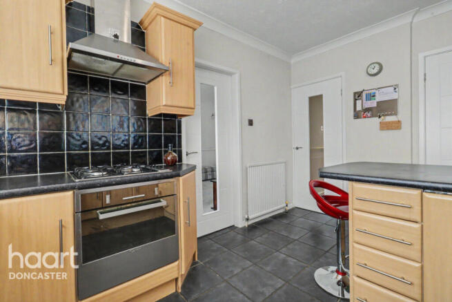 3 bed Detached Bungalow for sale Image 12