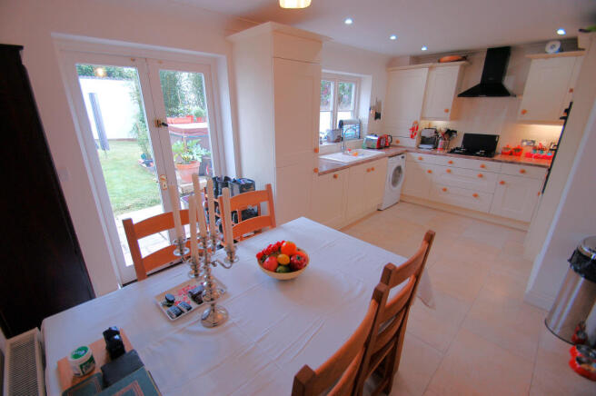Baytree Cott Din 4.JPG