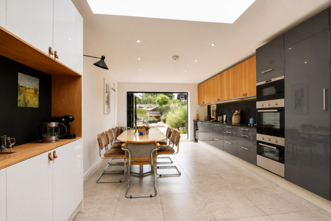 Open-Plan Dining Kitchen