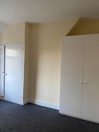 Bedroom 2a.jpg