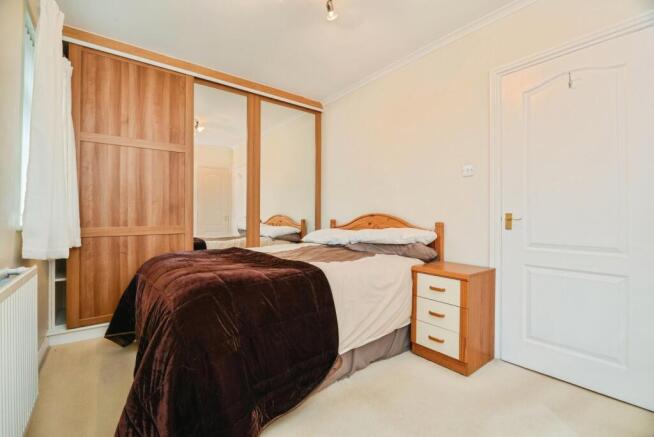 3 bed Semi-Detached for sale Image 12