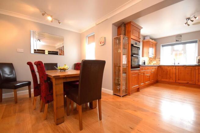 Kitchen/Breakfast Ro