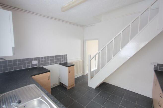 Kitchen 01