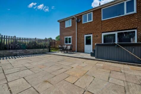 Ashbourne Drive, Cleckheaton, West Yorkshire, BD19