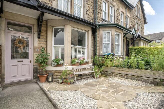 4 bed Terraced for sale Image 4