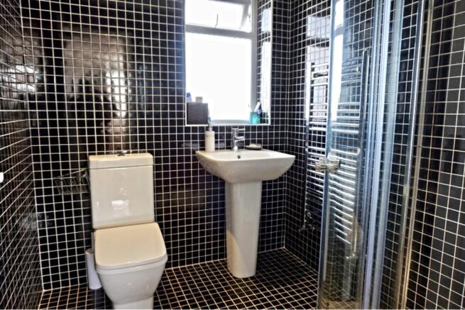 Master En-suite