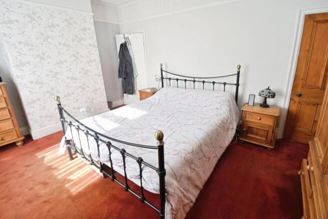 3 bed Terraced for sale Image 5