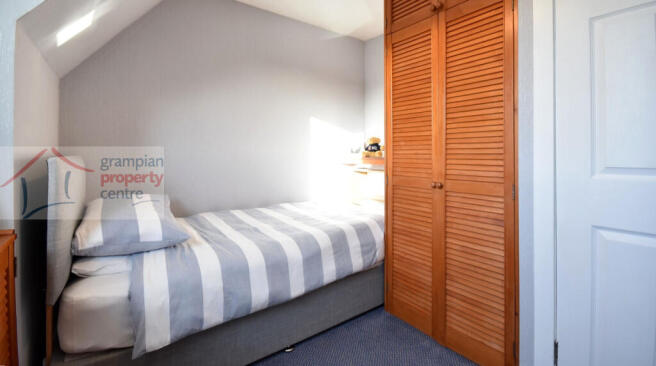 bed 3 2nd .JPG