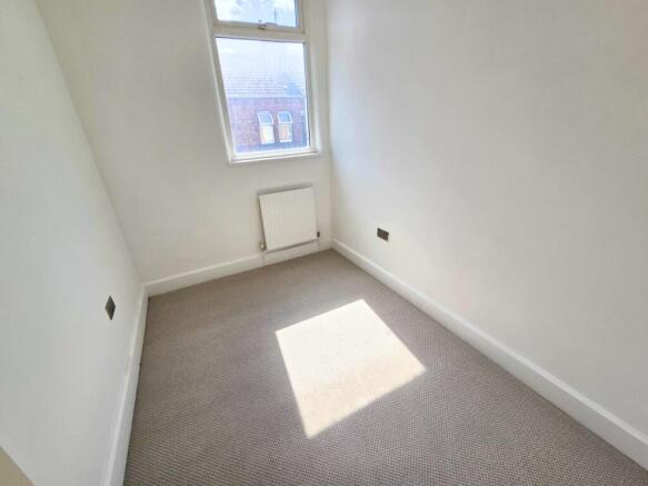 3 bed Terraced for sale Image 10