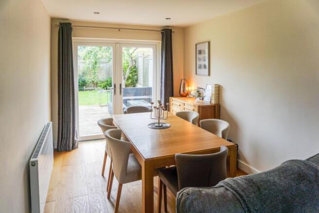 Lounge/Dining Room