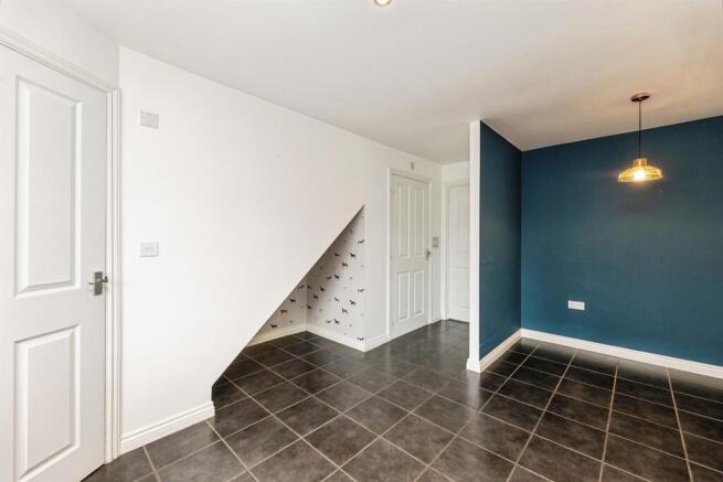 3 bed Semi-Detached for sale Image 10