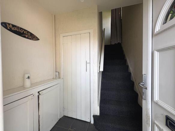 2 bed Flat for sale Image 11