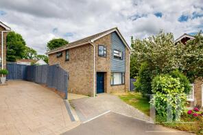 28, Rosedale Close, Gossops Green, Crawley RH11 8NQ