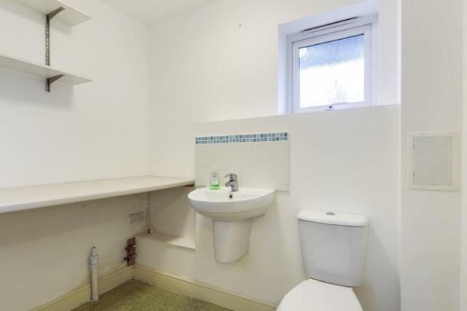 Utility cloakroom
