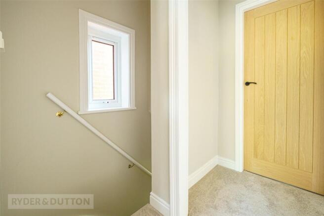 3 bed Semi-Detached for sale Image 8