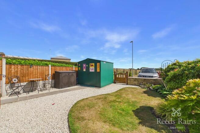 3 bed Terraced for sale Image 11