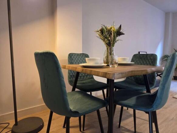 apt_4_20_westfield_terrace