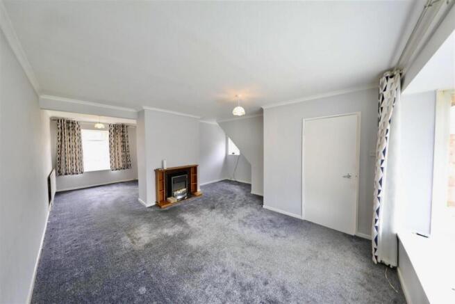 3 bed Semi-Detached for sale Image 4