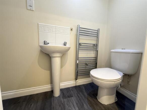 3 bed Town House for sale Image 6