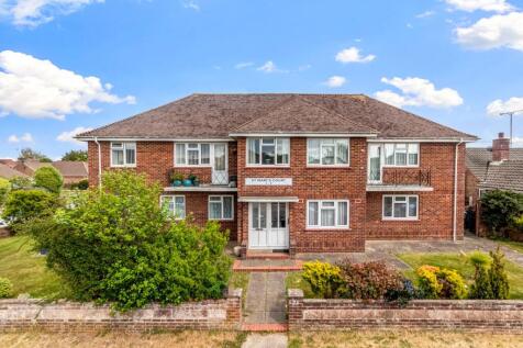 St. Marys Close, Littlehampton, BN17