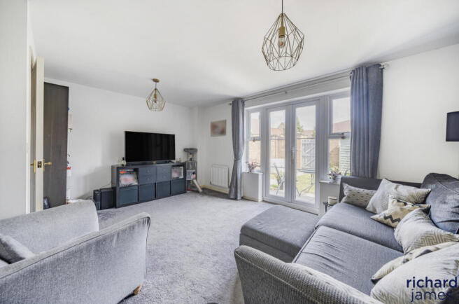 4d2cf425-6e78-413...