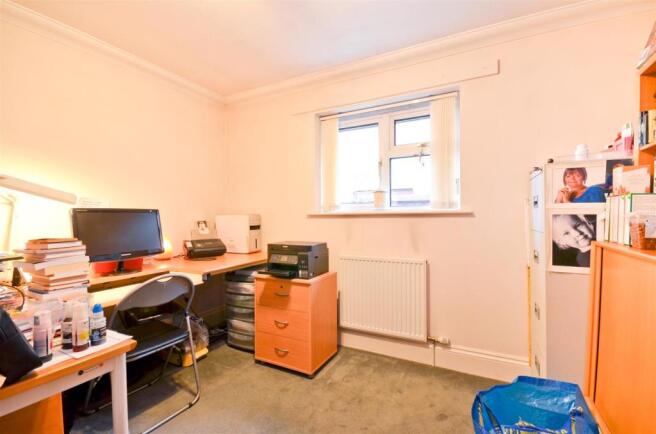 Office - Newport - Isle of Wight Estate Agents.JPG